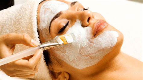 Facials 101 course photo.jpg